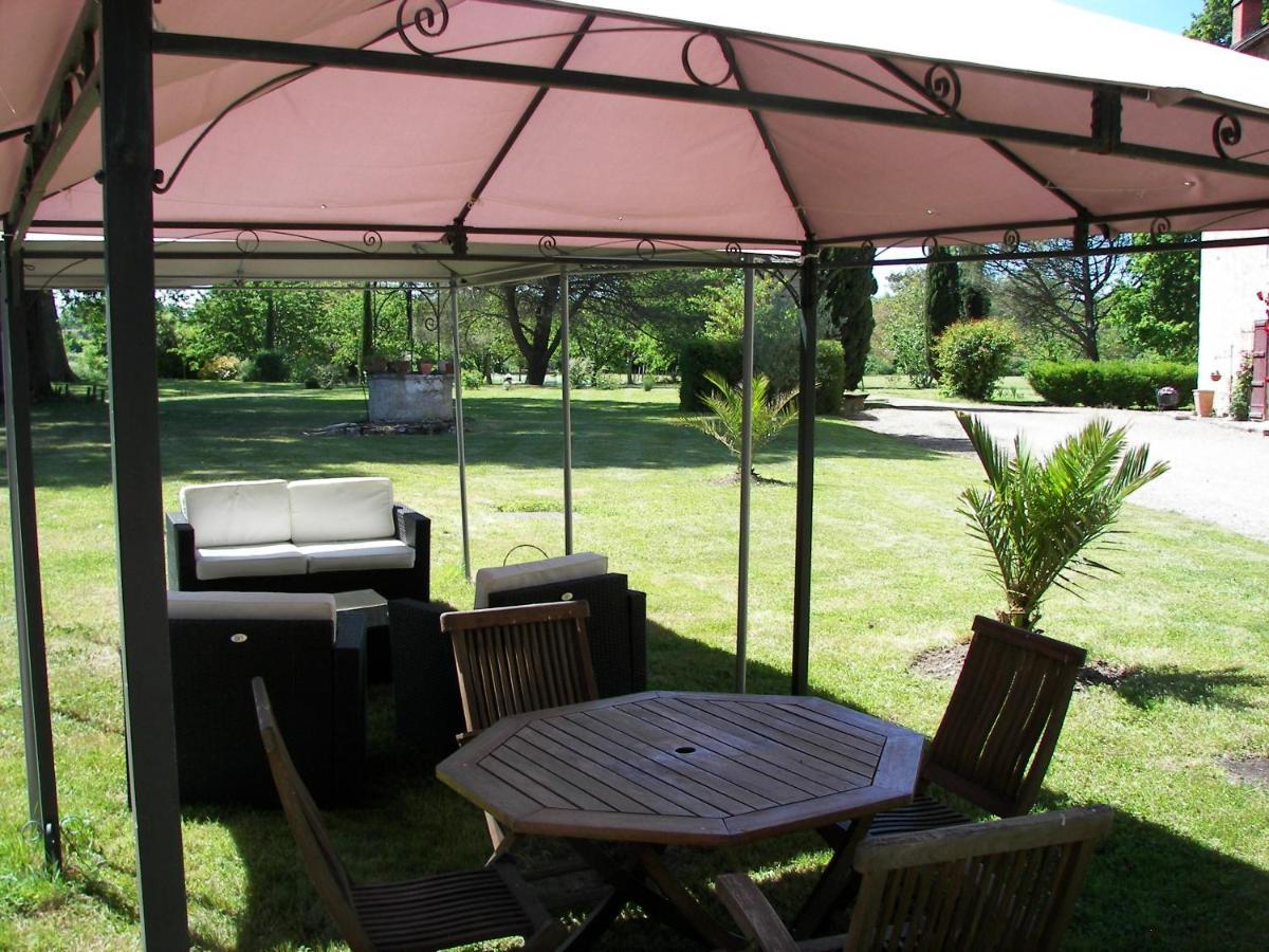 Domaine Du Noble Bed and Breakfast Saint-Jean-de-Thurac Εξωτερικό φωτογραφία