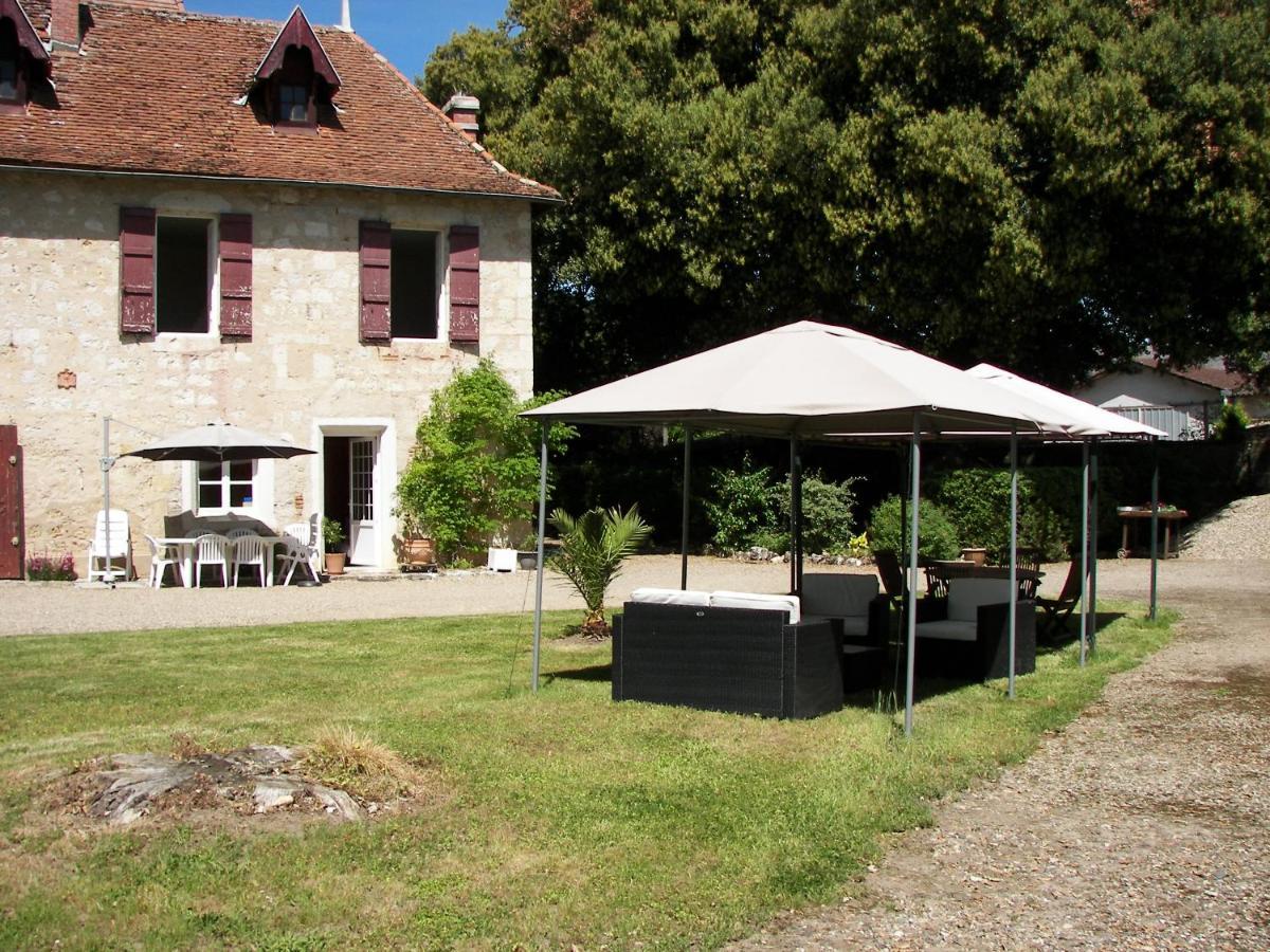 Domaine Du Noble Bed and Breakfast Saint-Jean-de-Thurac Εξωτερικό φωτογραφία