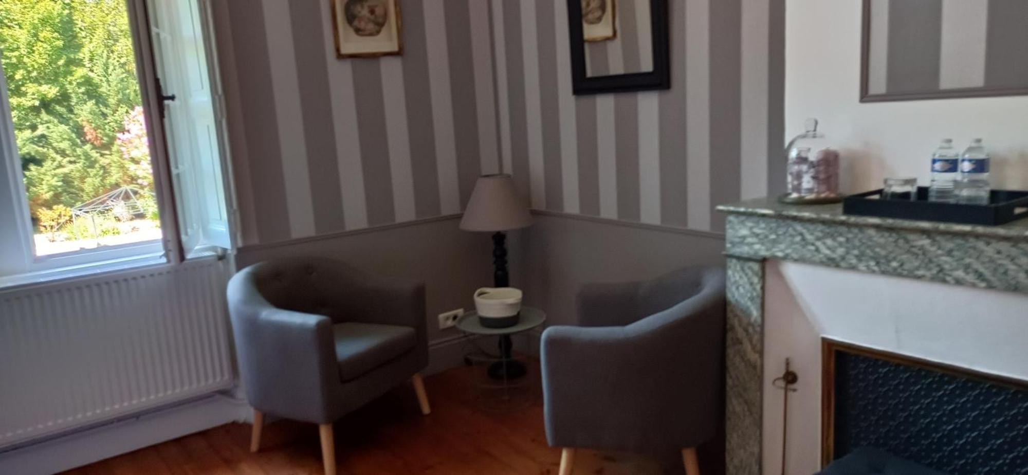 Domaine Du Noble Bed and Breakfast Saint-Jean-de-Thurac Εξωτερικό φωτογραφία